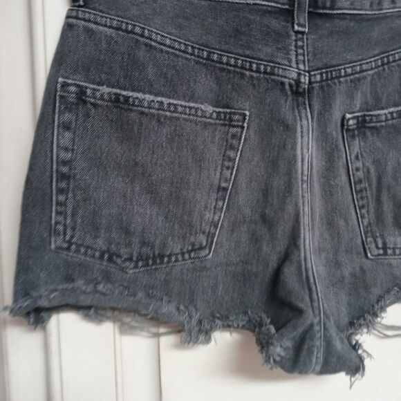 Topshop Sz. 6 Petite Washed Black Super-Rip Recycled Cotton Blend Denim Shorts - Picture 9 of 10